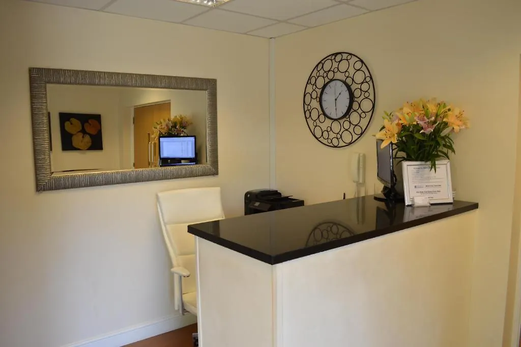 Orchard Hotel Quedgeley 0*,  Velká Británie