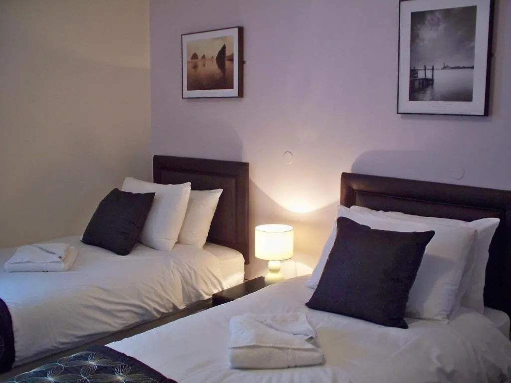 Apartment Orchard Hotel Quedgeley