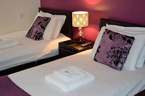 Apartment Orchard Hotel Quedgeley