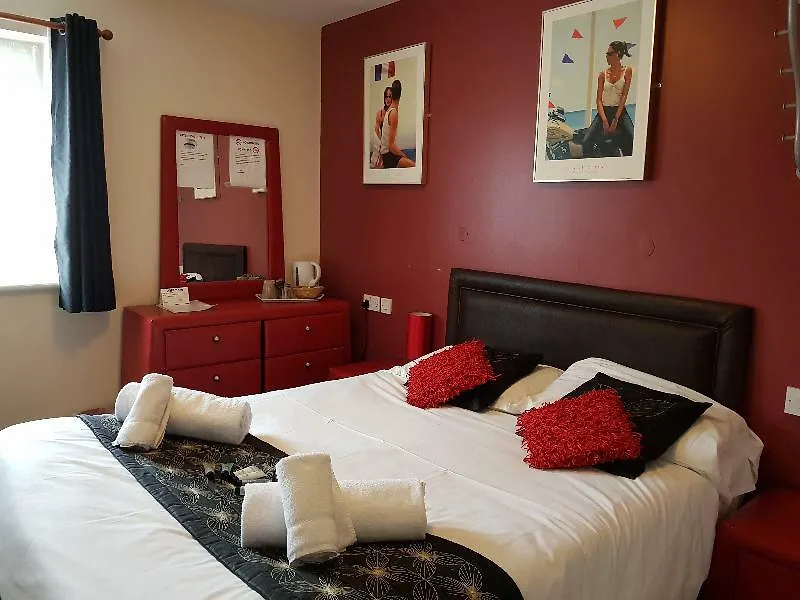 Orchard Hotel Quedgeley Apartment